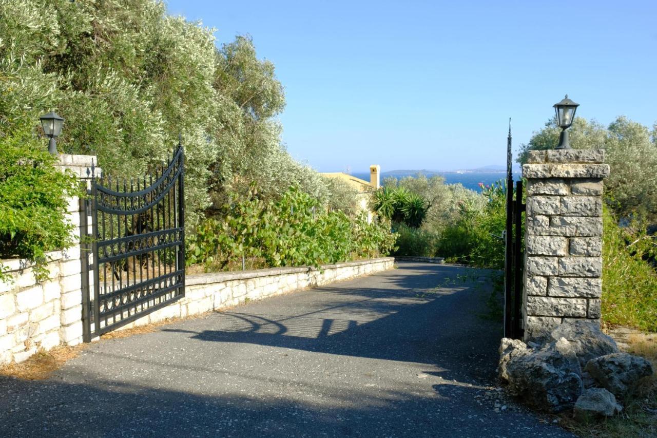 Villa Spyros Nisaki  外观 照片